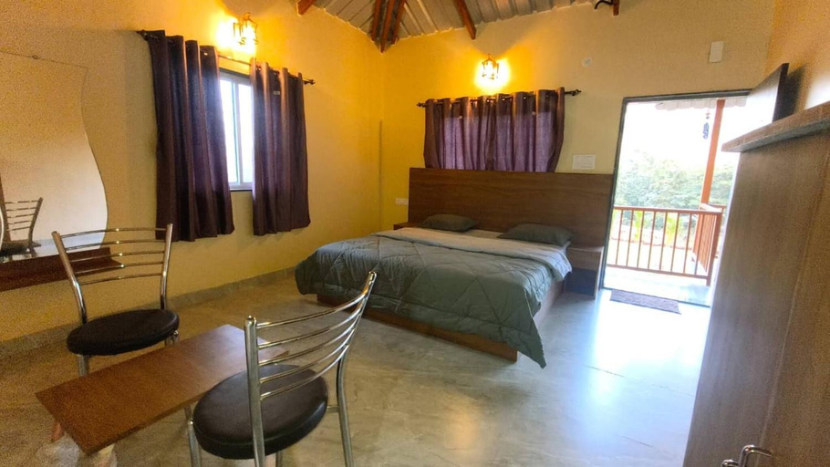 Bed, Mountain View Villa - Mulshi, Pune