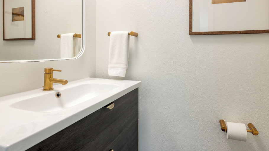Bathroom 4, Terrace Hill Modern Paso Robles Escape Near Wineries, Dining, and Hot Springs, San Luis Obispo