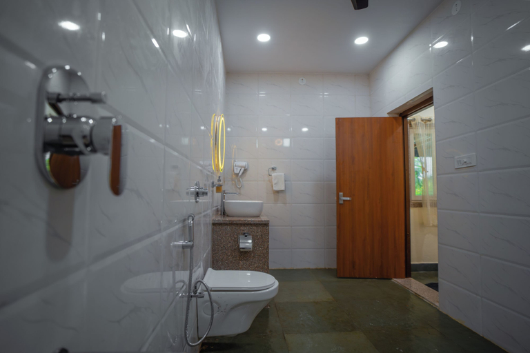 Bathroom 5, JAWAI INTO THE WILD, Pali