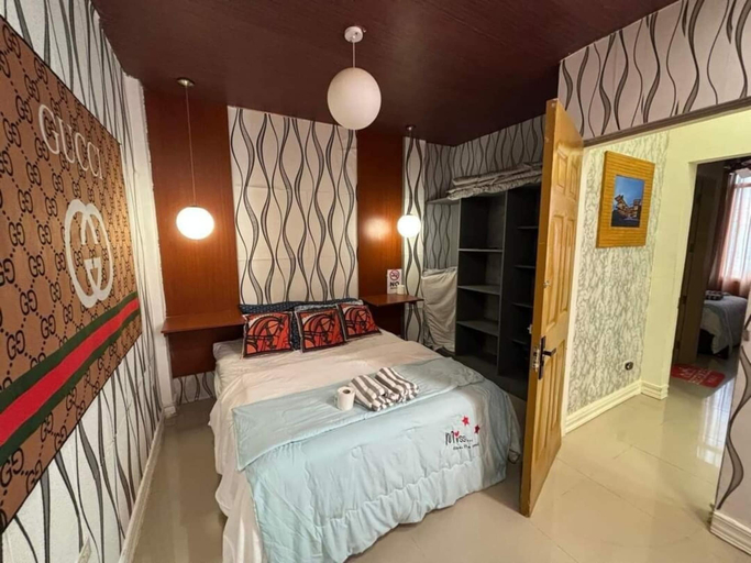 Room 5, Spacious 3-Storey Home with Pool, Bacolod City