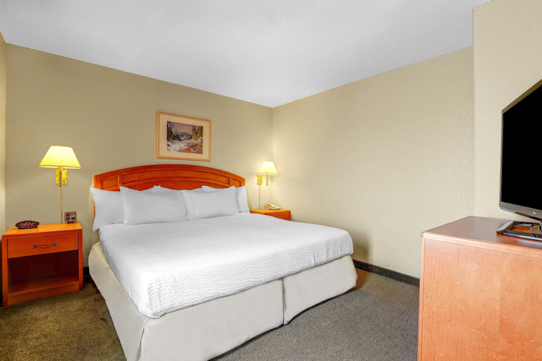 Bedroom 3, Prairie Crest Red Deer, Division No. 8
