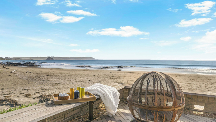 Interior 4, The Jamie by Avantstay Oceanfront Stay + Firepit + Chef's Kitchen + Near Morro Bay, San Luis Obispo