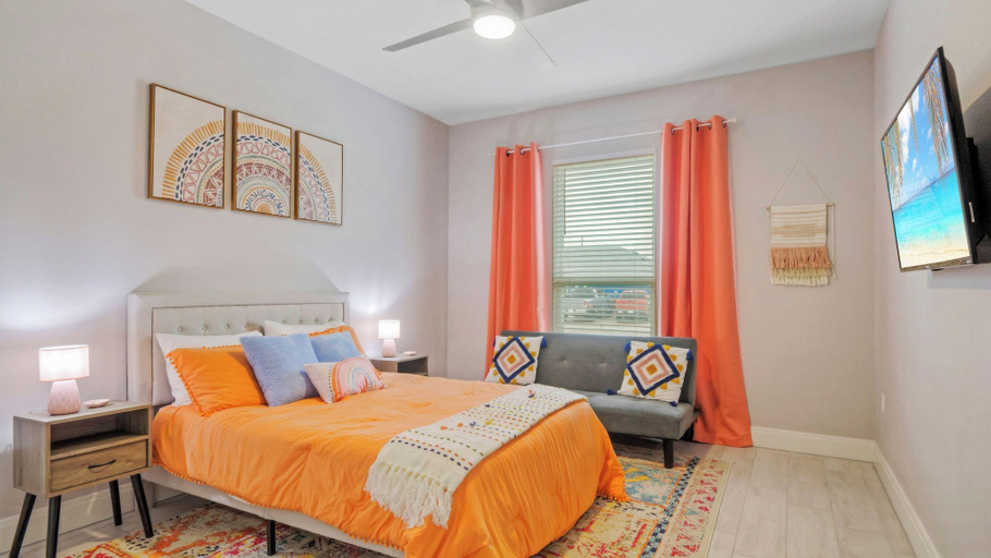 Bedroom 3, Graford by Avantstay Hot Tub, Firepit, Mini Putt, Nueces