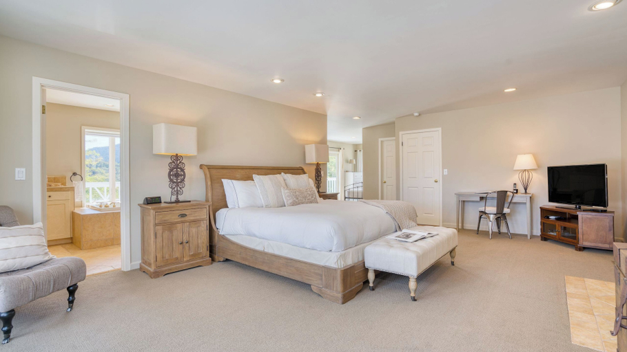 Bedroom 3, Sonoma Sunshine by Avantstay Countryside Views, Sonoma