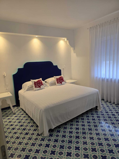 Room 5, Palmerie Luxury Apartments, Salerno