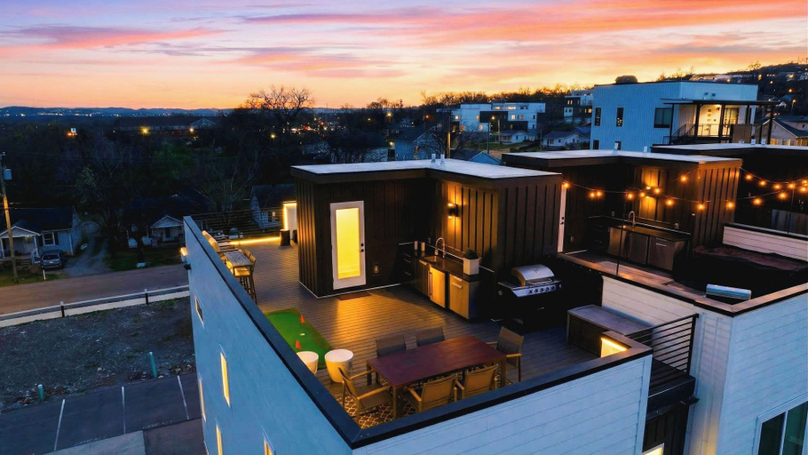 Interior 4, Cliffside Social by Avantstay Rooftop Lounge + Firepit + + Mini Gold + Game Room Near Broadway, Davidson