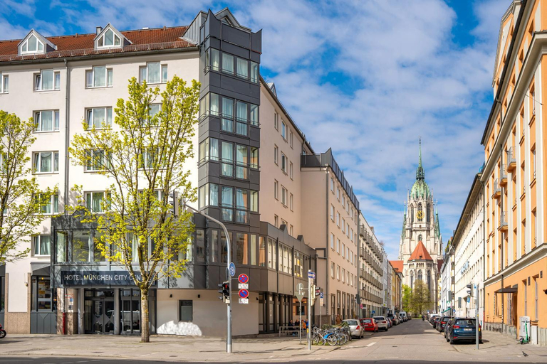 Exterior & Views