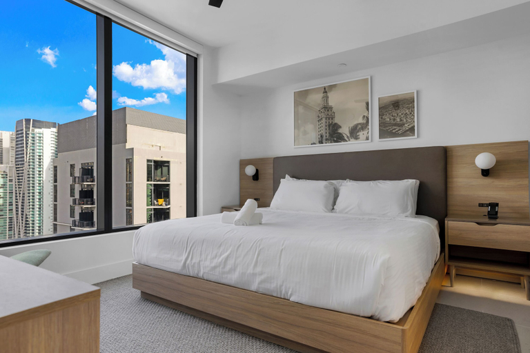 Room 5, Upscale 1-BD Condo with Stunning Views, Miami-Dade