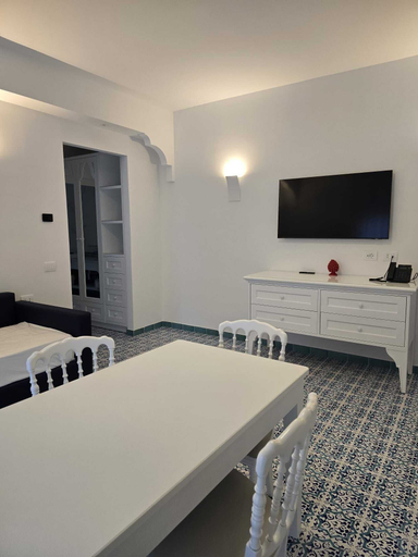 Dining 3, Palmerie Luxury Apartments, Salerno