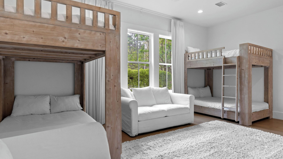 Bedroom 3, 30A Good Vibes by Avantstay Private Pool + Bikes + Golf Cart Beach Access, Walton