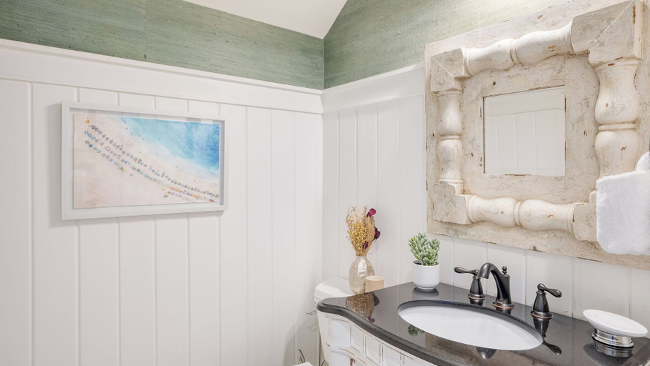 Bathroom 4, Sleeps 18 Luxe 30A Beach Home w/ Resort Pool + Outdoor Fireplace, Walton