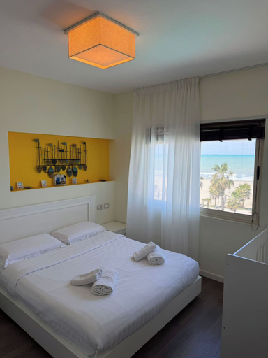 Bedroom 3, ApartHotel by Comfort Suites, Kavajës