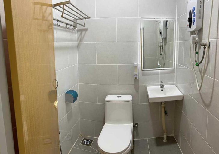 Bathroom 3, D'Lima Beach Inn, Langkawi