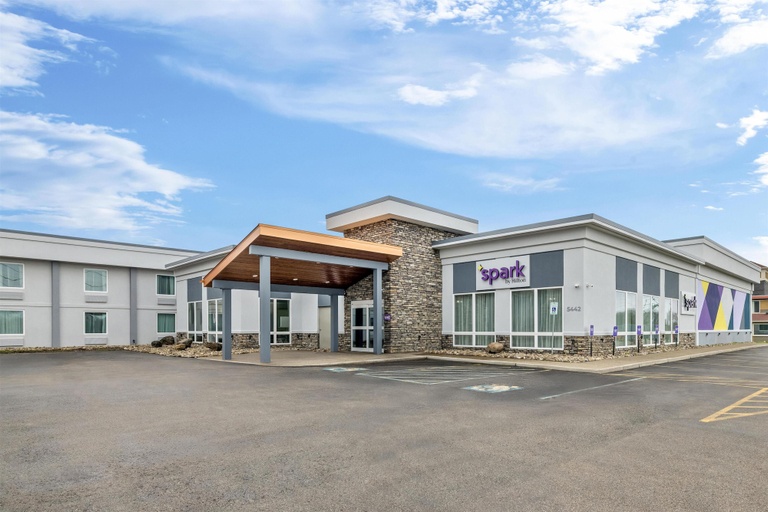 Exterior & Views 1, Spark by Hilton Hamburg, Erie