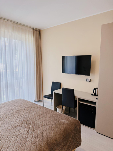 Bedroom 2, [Central Station] Design Apartment, Milano