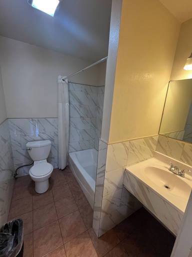 Bathroom 5, World Motel, Los Angeles
