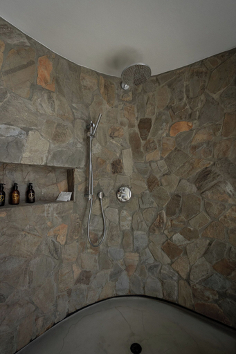 Bathroom 3, Laluka Safari Lodge, Waterberg