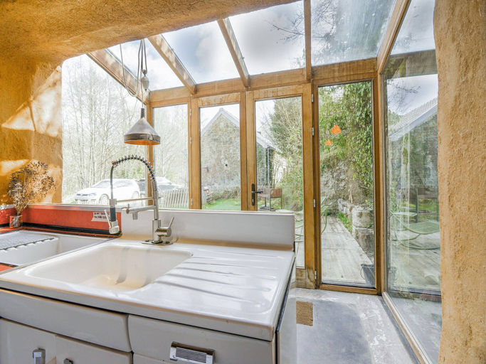 Bathroom 3, Holiday Home in Philippeville with garden, Namur