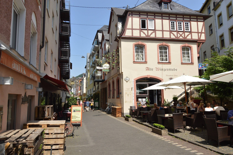 Exterior & Views 2, Lovely Modern Apartment, Near the Mosel, Shops and Restaurants, Cochem-Zell