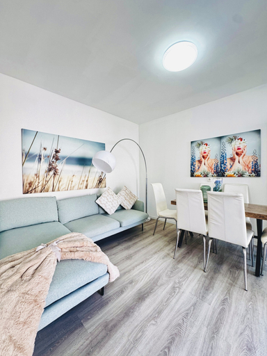 Living room 2, 2BR Apt With 1LR Close to Museum Gugging, Wien Umgebung