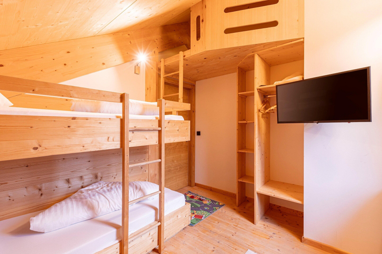 Bedroom 3, Chalet in Hohentauern Near Ski Slopes, Murtal