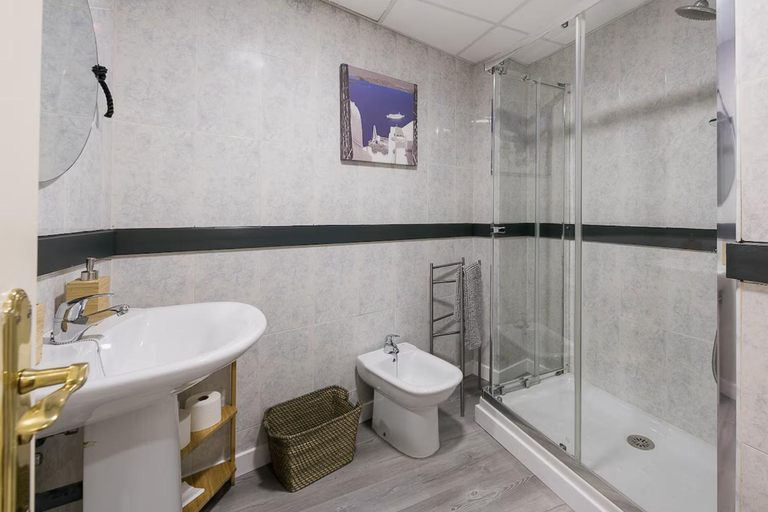 Bathroom 4, Holidays2Malaga Ventura apartment close old town, Málaga