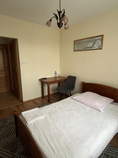 4, Hotel Lanckorona, Jędrzejów