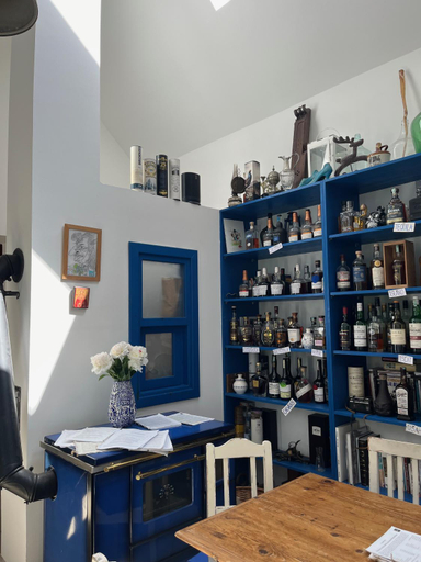 Food & Drinks 3, CSENDULO VENDEGHAZ, Eger
