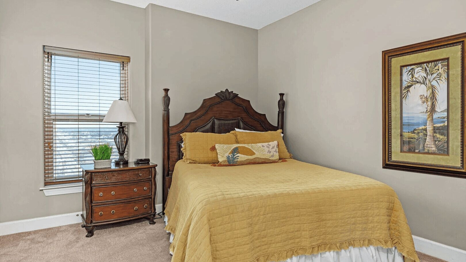 Bedroom 2, Bahama Breeze by Avantstay Gulf Front, 2 Pools, Beach Chairs Included!, Bay
