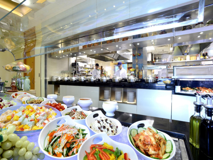 Food & Drinks 5, Metropark Hotel Causeway Bay, Hong Kong Island