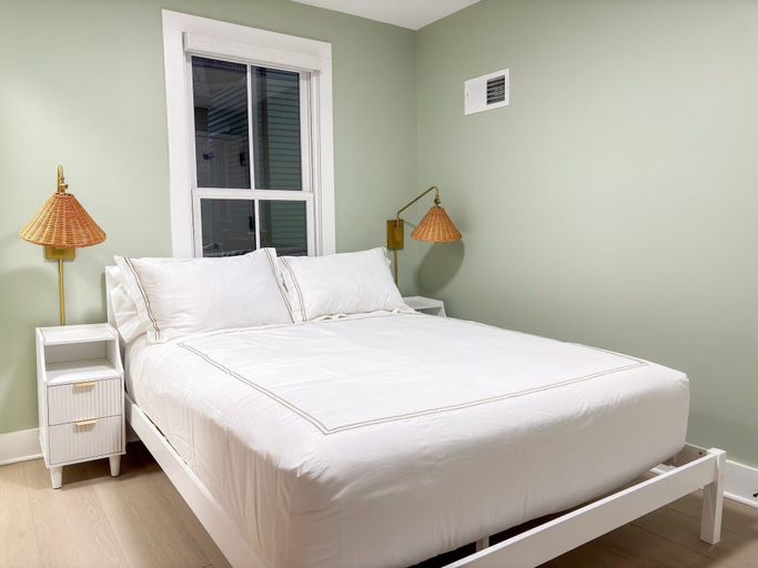 Room 2, The Marilyn Inn, Monmouth