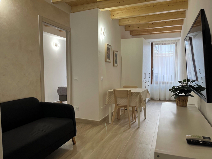 Others 4, Anfite Apartments Santa Maria, Brescia