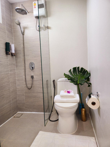 Bathroom 4, Mantra Beach condo , Klaeng