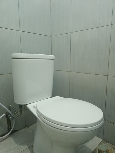 Bathroom 2, ADK Papandayan Homestay & Tour, Garut