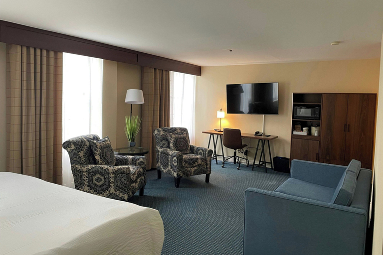 Bedroom 4, Four Points By Sheraton Wakefield Boston Hotel, Middlesex