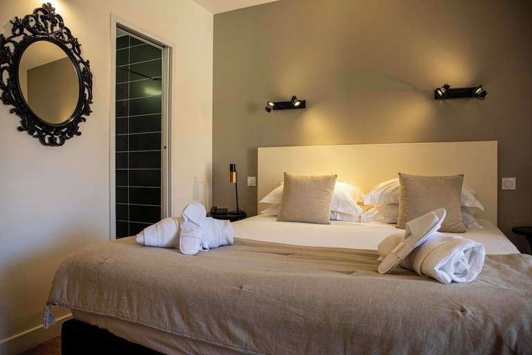 Bedroom 3, Hôtel & Spa Le Madeloc Collioure Centre, Pyrénées-Orientales