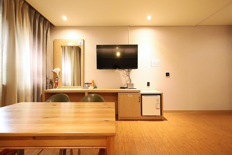 Others 4, Ingye Joy Hotel, Suwon