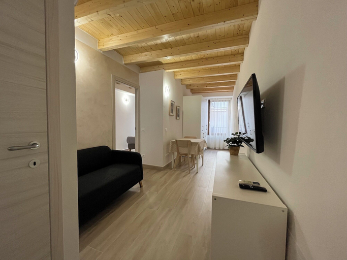 Others 4, Anfite Apartments Santa Maria, Brescia