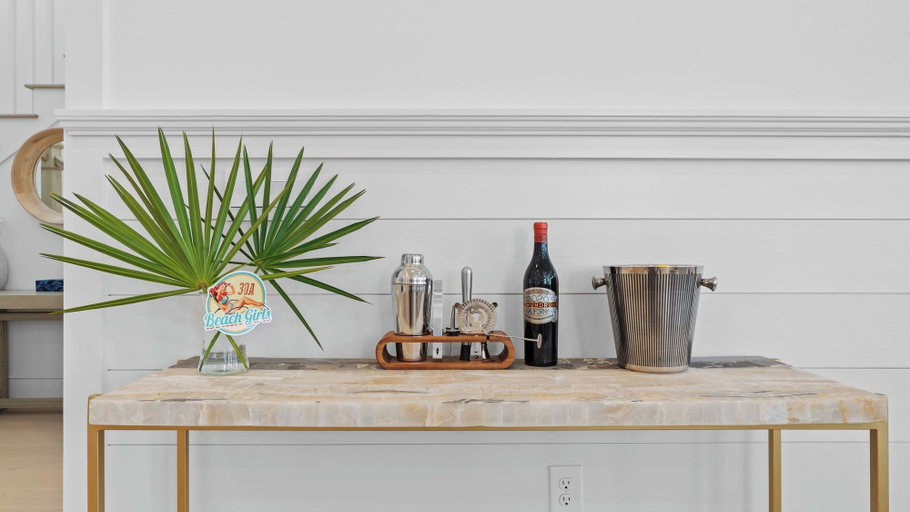 Food & Drinks, Newly Built 4bdr Arcade Blue Mountain Beach Bluewater Bliss by Avantstay, Walton