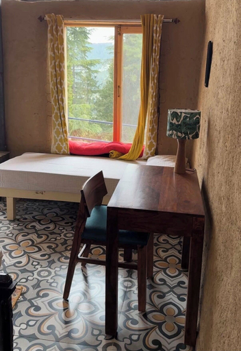 Room 3, Nomad Eco Retreat, Shimla