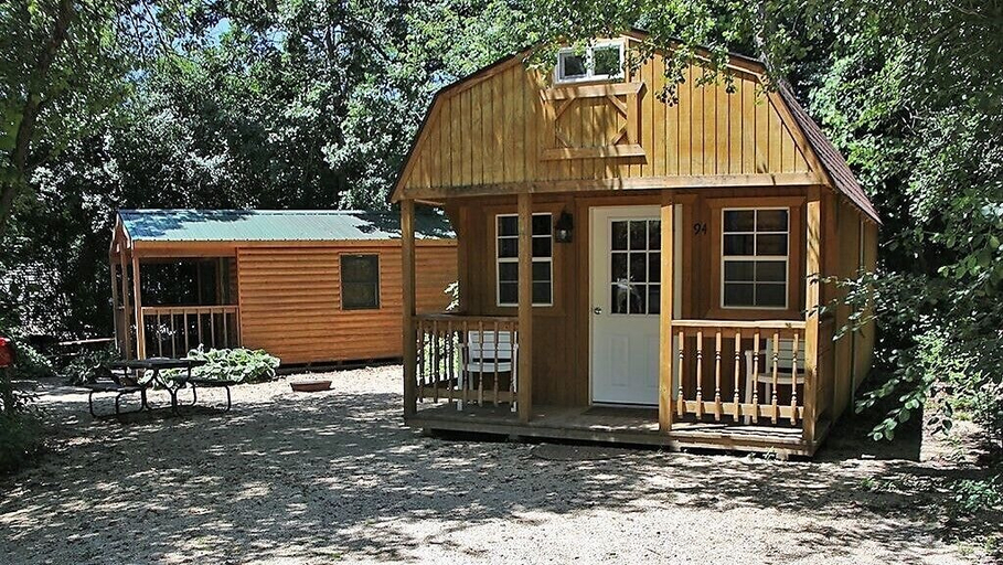 Exterior 3, Baraboo RV Resort, Sauk
