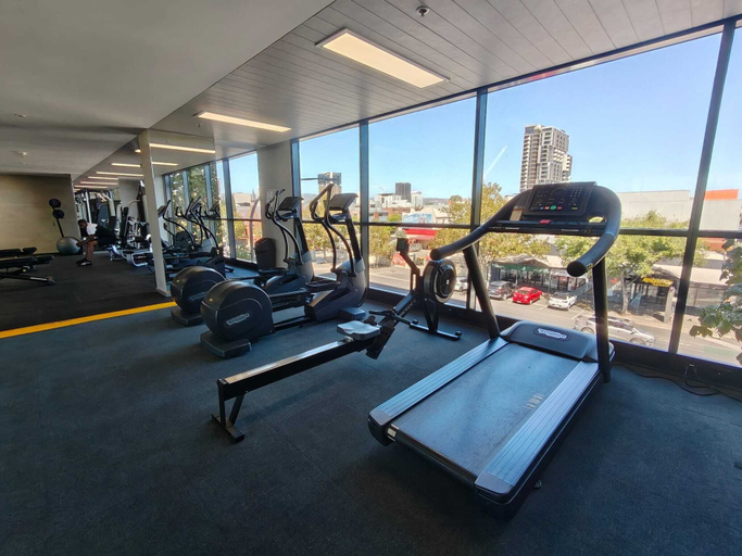 Fitness facility, Apartment in Adelaide CBD with parking, Adelaide