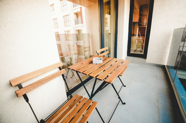 Others 5, Smart Stay, Municipiul Bucuresti