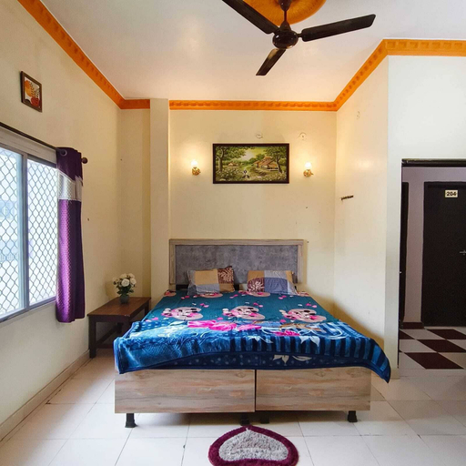 Room 3, Hotel B B Pride, Raipur