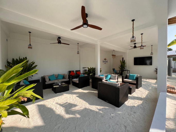 Public Area 5, Seaside Dhigurah