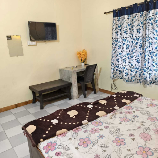 Room 2, Hotel B B Pride, Raipur