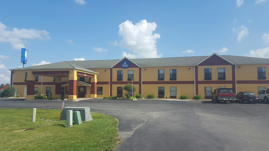 Exterior & Views 1, Arlington Inn and Suites, Huntington