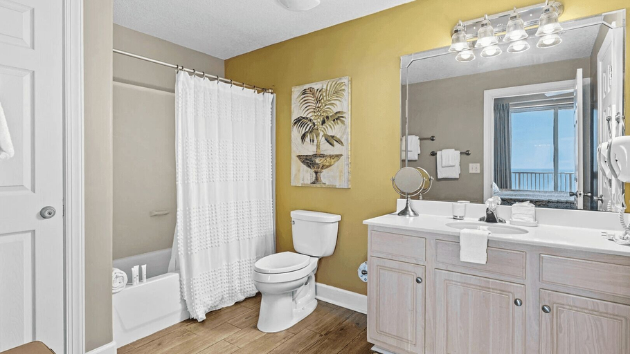 Bathroom 3, Bahama Breeze by Avantstay Gulf Front, 2 Pools, Beach Chairs Included!, Bay