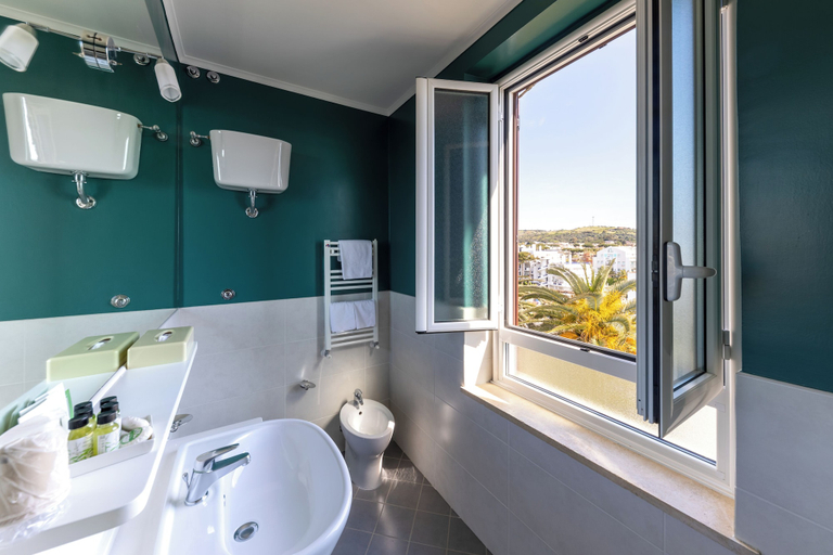 Bathroom 4, Villa Delle Palme, Rome
