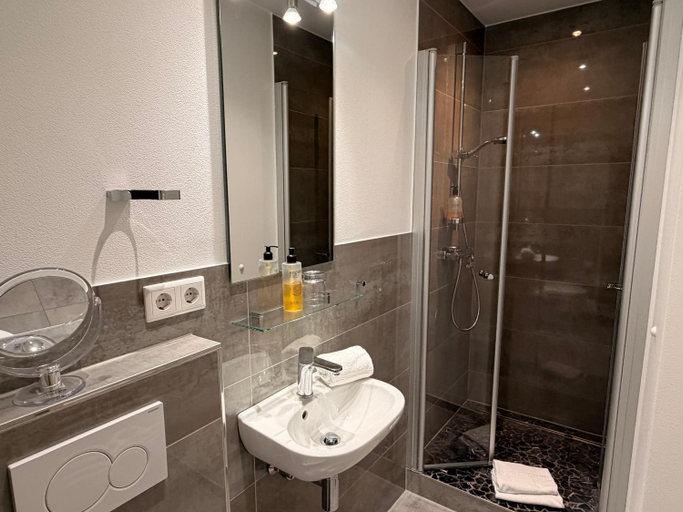 Bathroom 5, Hotel Feldmann, Münster